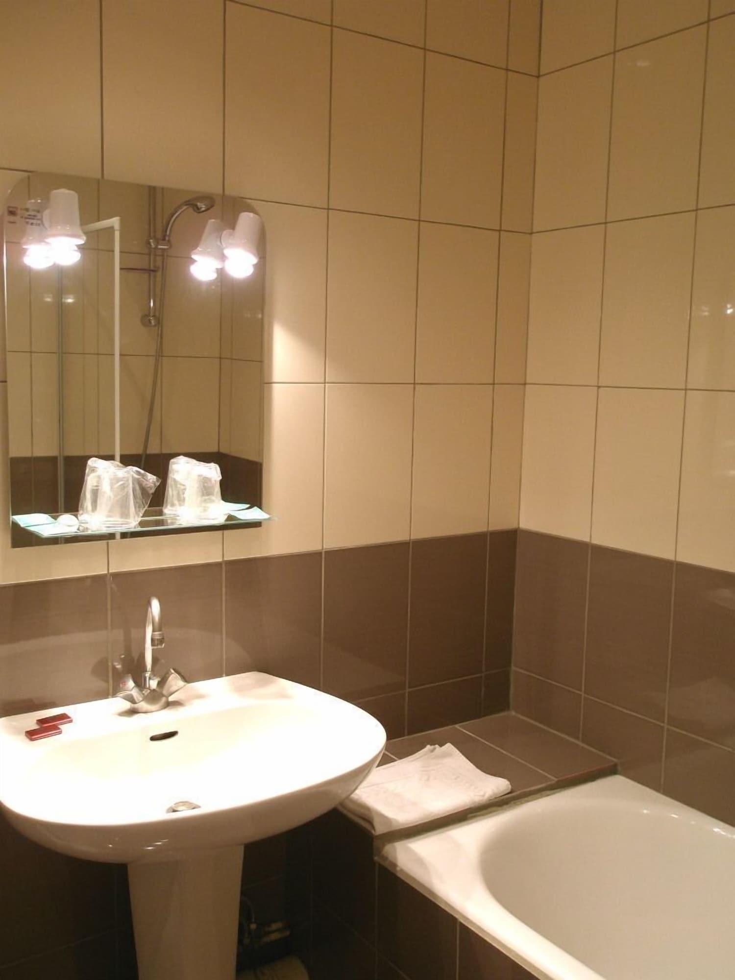 Hotel Portalet 2*